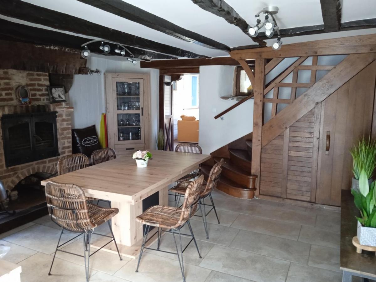 Le Havre De Paix Apartment Lanhelin Exterior photo